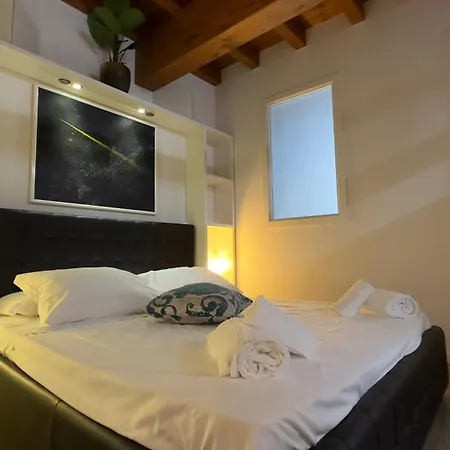 Apartment Medioevo Ii - Historic Center *
